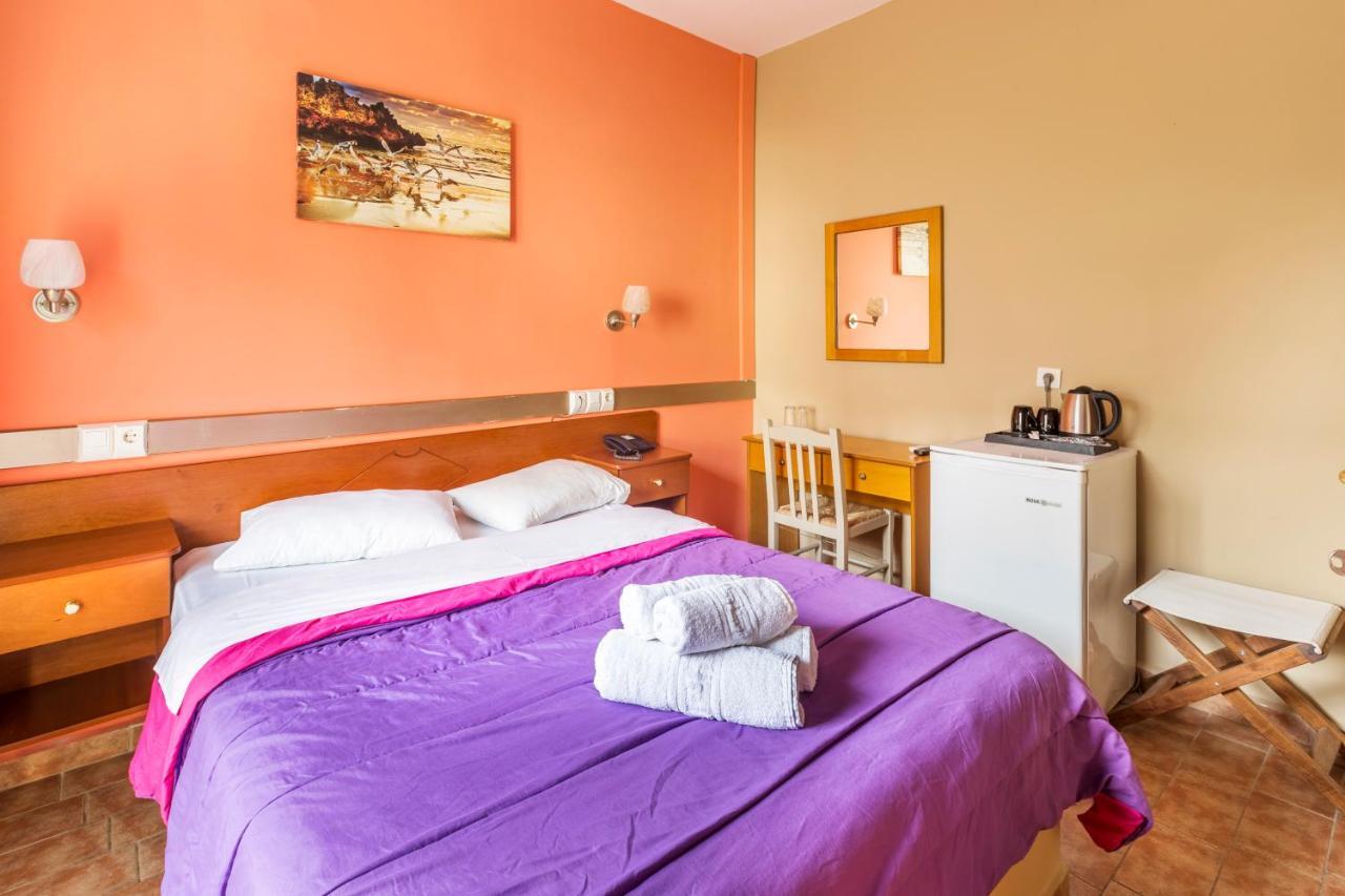 Hotel Almira Agía Triada
